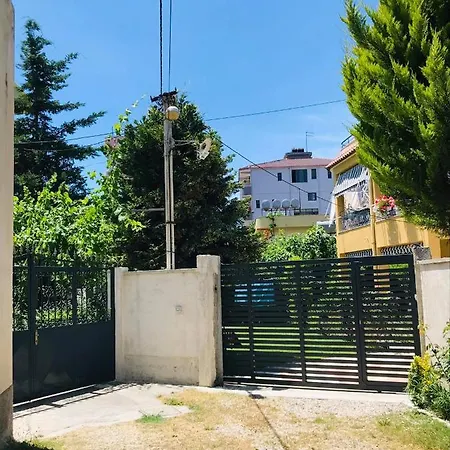 Daire Vila Aliaj Beautiful For 2 With Air Conditioning